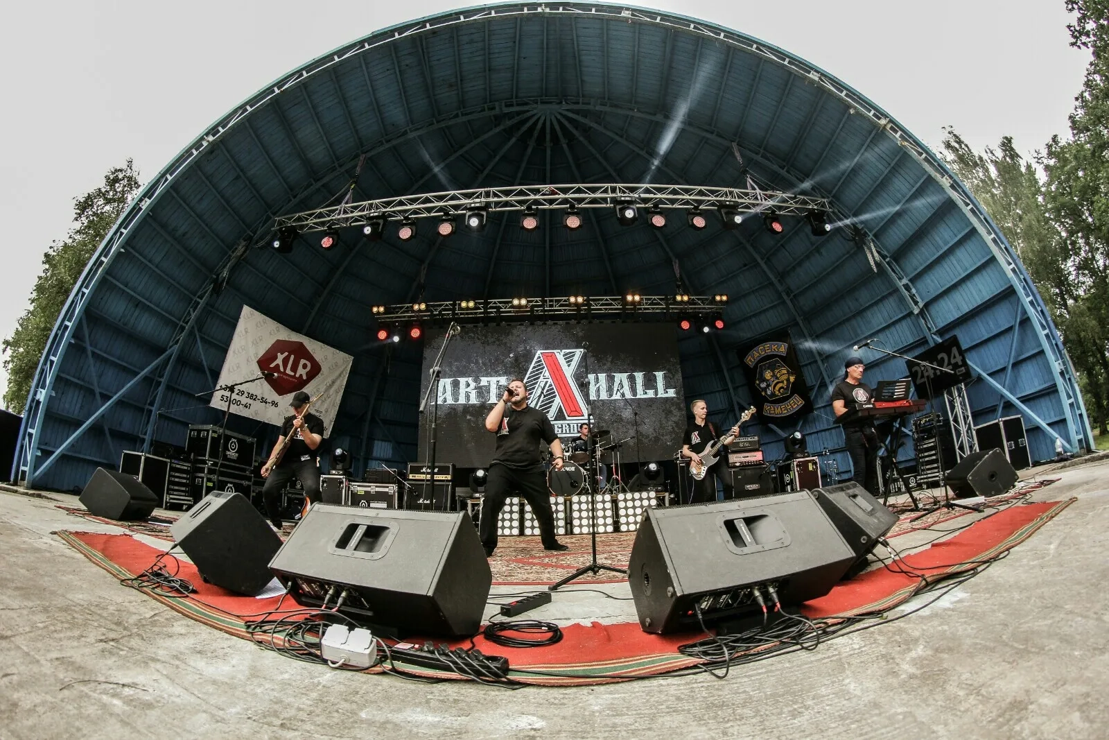 Фото